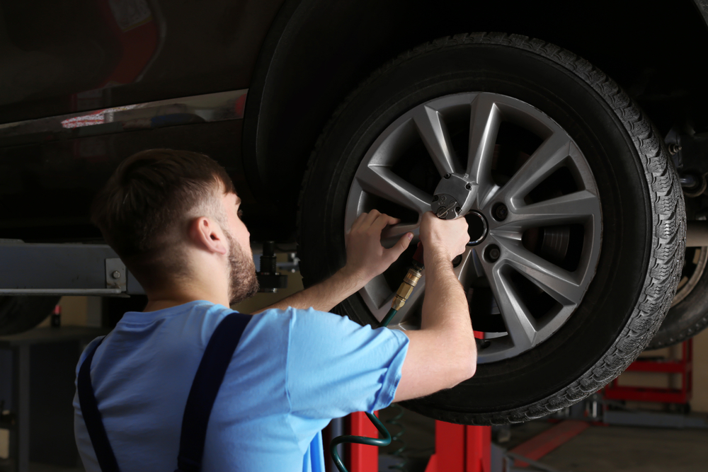5 Tips to Save on Auto Repair Costs